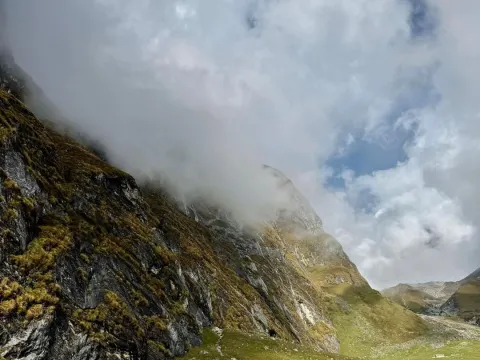 Api Base Camp Trek 14 days